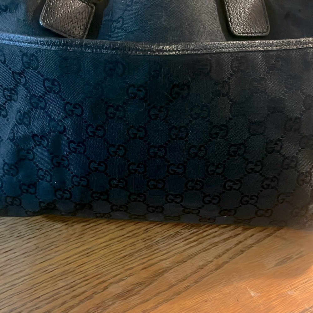Gucci shoulder black bag
